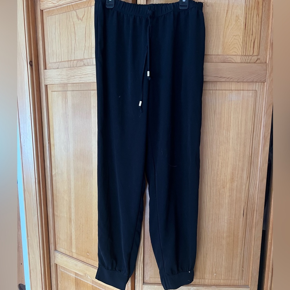 Jennifer Lopez Black joggers
